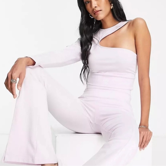 NWT Adidas One Sleeve Cut Out Crop Top - M & L - Picture 3 of 4